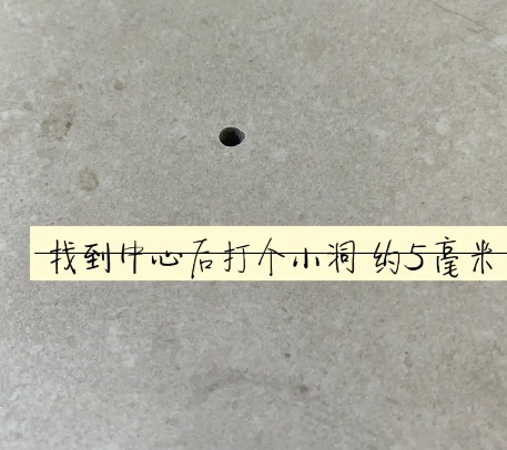 太子河瓷砖空鼓维修公司专业解答在瓷砖铺贴过程中，如果砂料搅拌不均匀，将会带来以下问题